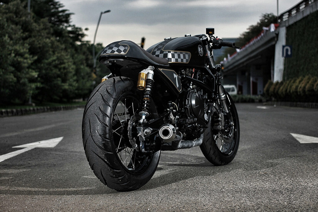 Kawasaki ER6N Cafe Racer