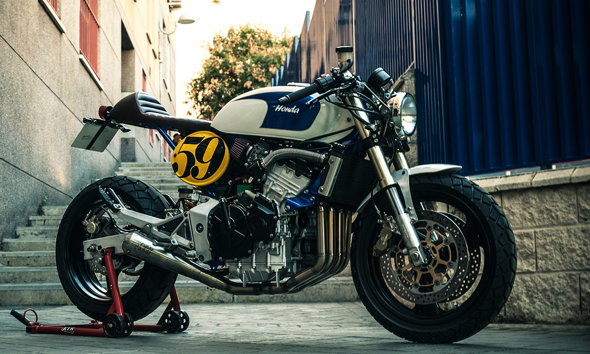 XTR Pepo Honda Hornet cafe racer