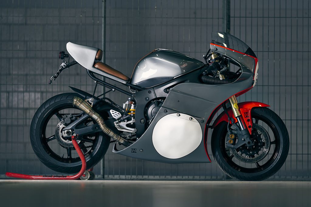 Yamaha R6 retro custom cafe racer