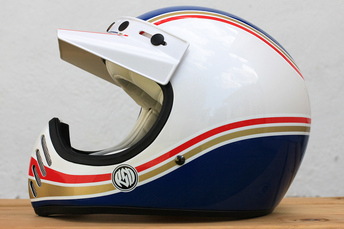 Gear Review - Bell Moto 3 Malibu - Return of the Cafe Racers