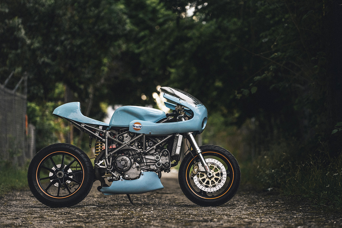 Ducati 748 custom gulf cafe racer