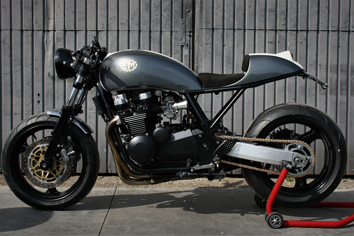 Kawasaki ZR7 cafe racer