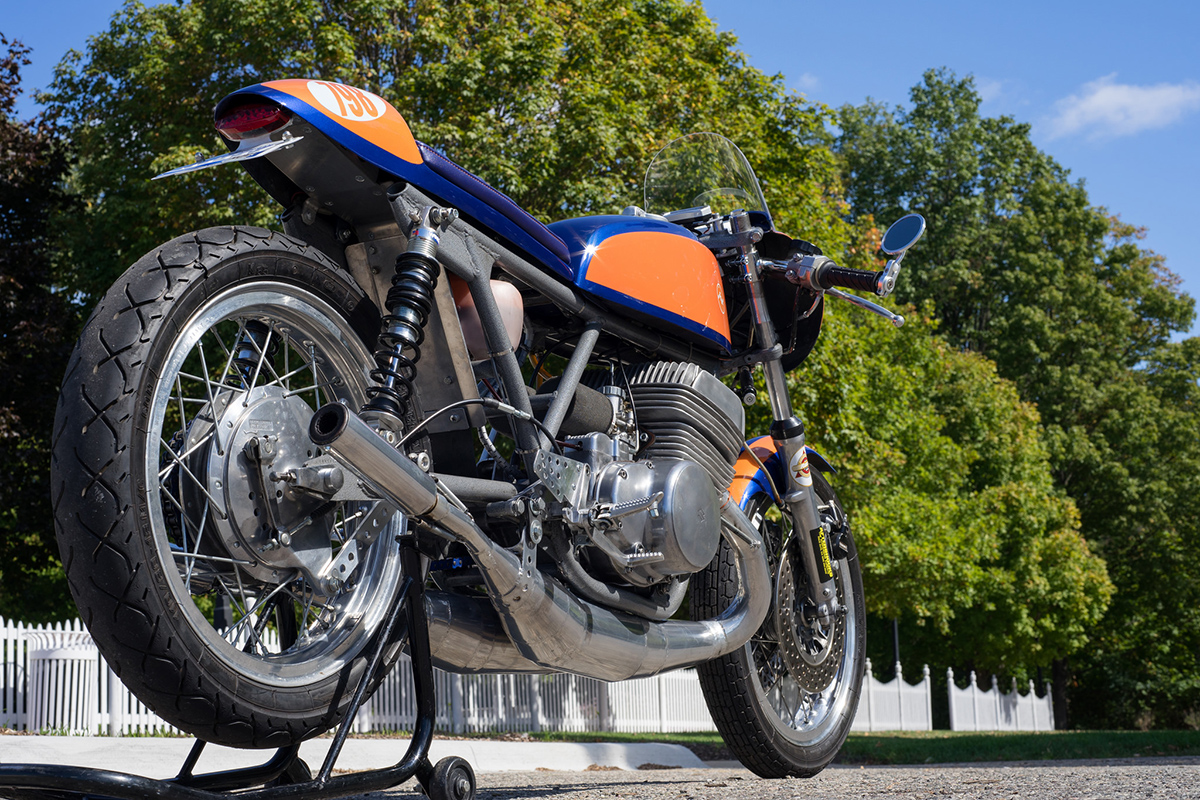 Suzuki T500 cafe racer