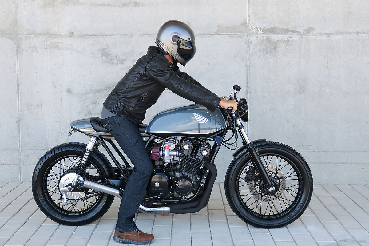 Smooth Sailing - Honda CB750 Cafe Racer - Return of the Cafe Racers