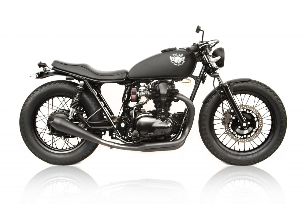 Kawasaki W650 redefined by Deus - Return the Racers