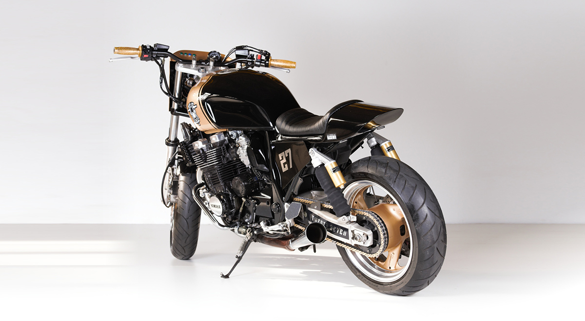 Yamaha XJR cafe racer