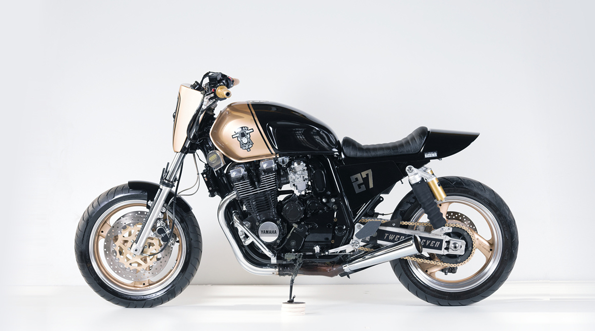 Yamaha XJR cafe racer