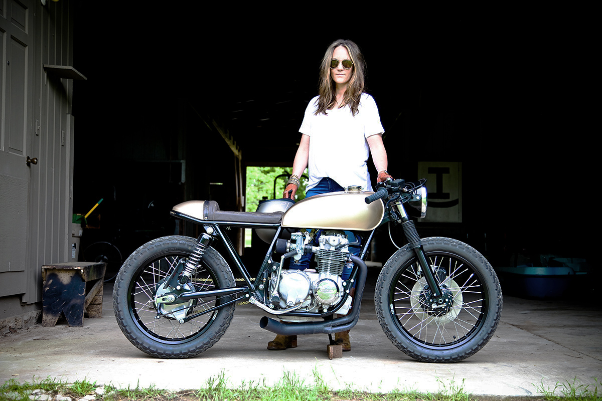 Paula Dean Honda Cb550 Cafe Racer Return Of The Cafe Racers