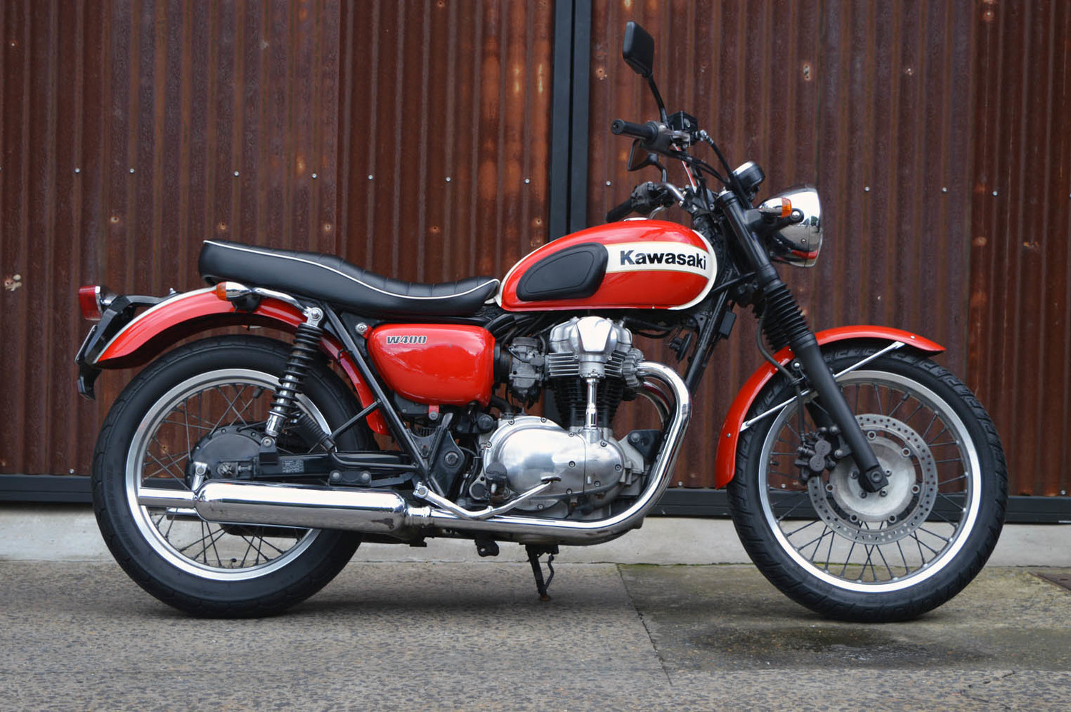 Café Contenders - The Kawasaki W650 - Return of the Cafe Racers