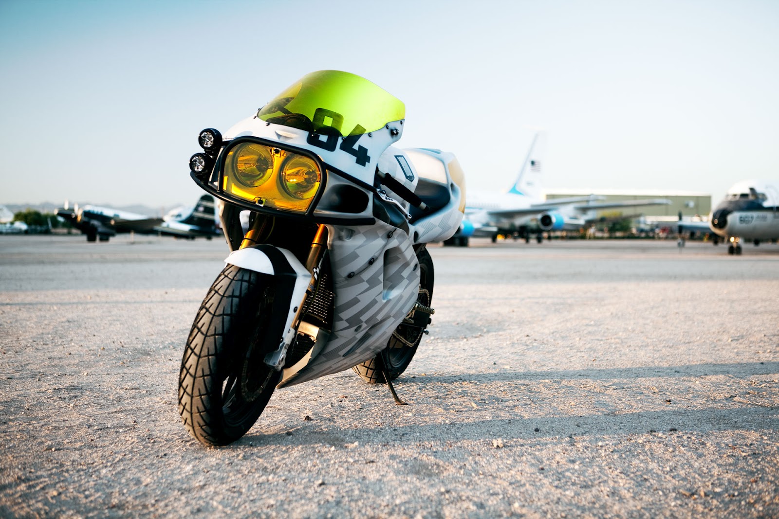 Kawasaki ZX-7 Thunder Chunky - Return of the Cafe Racers Kawasaki ZX-7 Thunder Chunky - Return of the Cafe Racers
