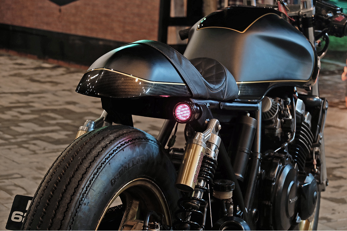 Honda CB400 cafe racer