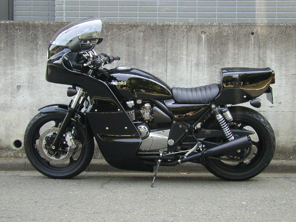 Kawasaki kz1000 discount mad max