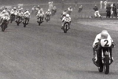 Dick Mann leaves the competition in his wake