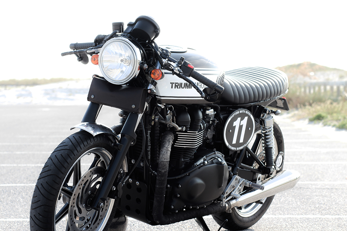 Triumph Bonneville cafe racer