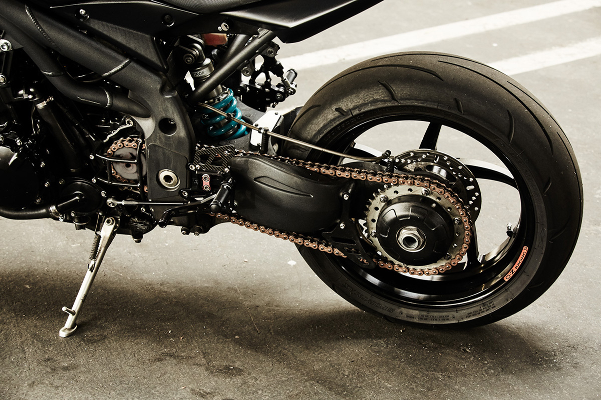 Speed Triple custom cafe racer