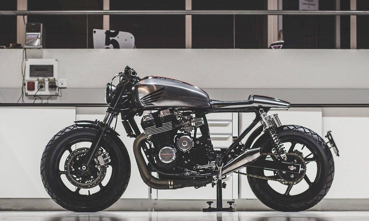 Bolt honda CB750 cafe racer