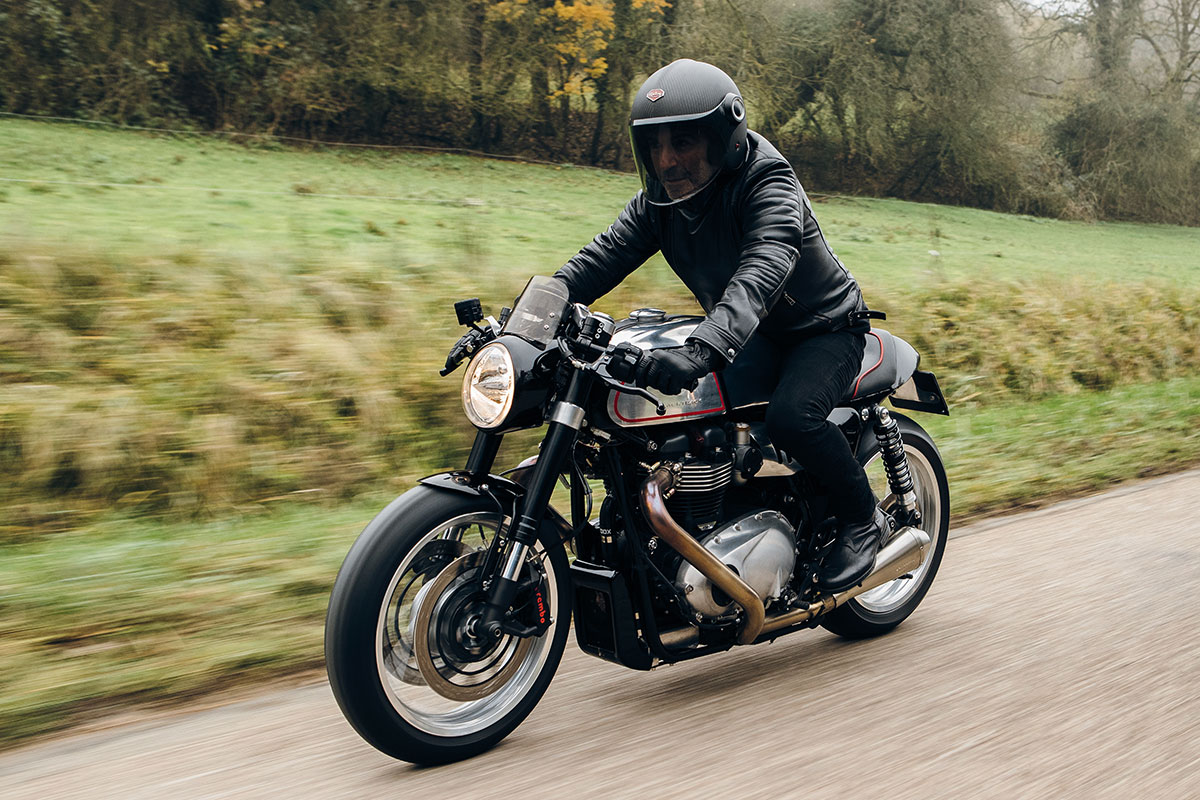 Blacktrack motors Triumph Thruxman