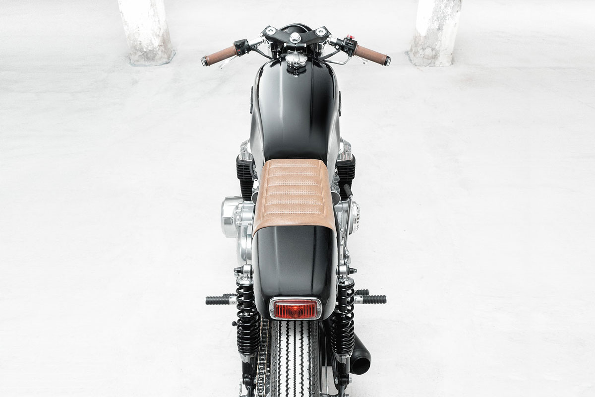 Honda CB750 K2 cafe racer