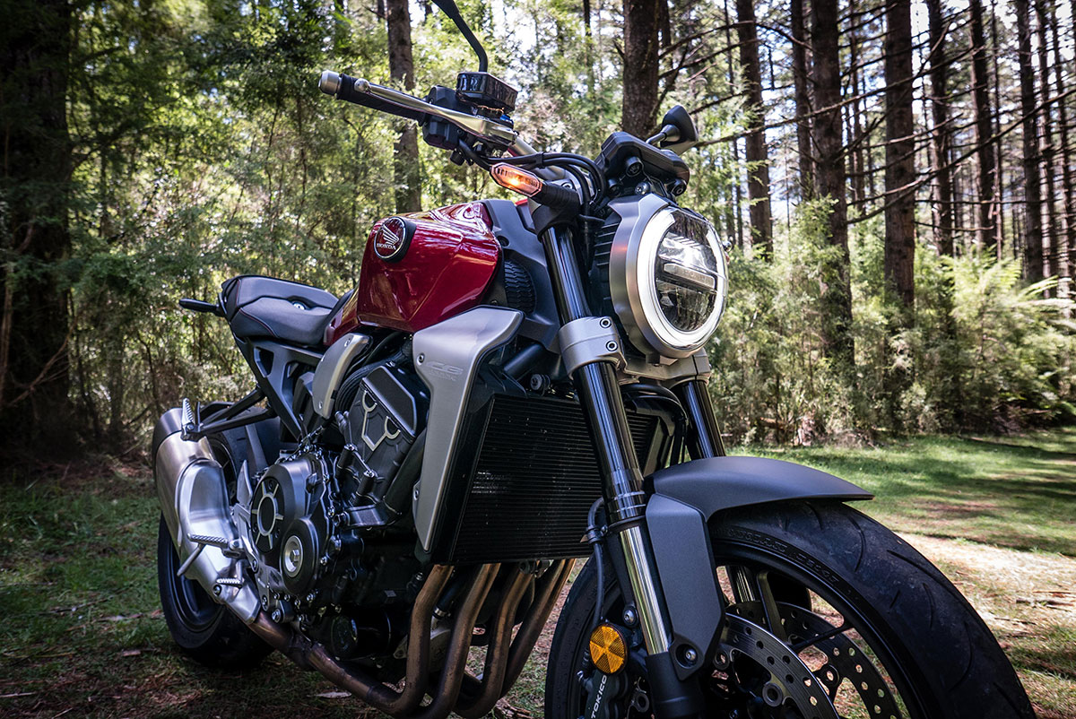 Honda neo sports cafe review