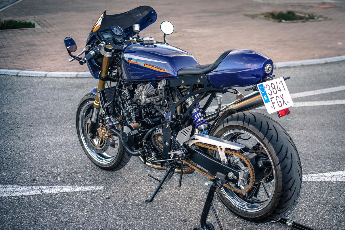 Honda Hornet Cafe Racer