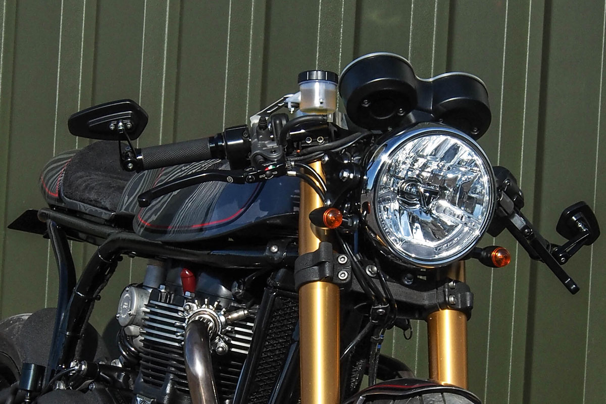 Thruxton featherbed cafe racer