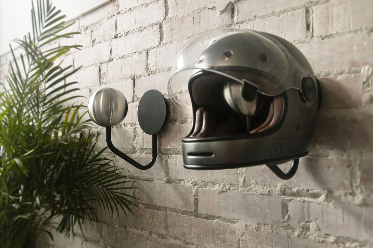 Halley helmet rack