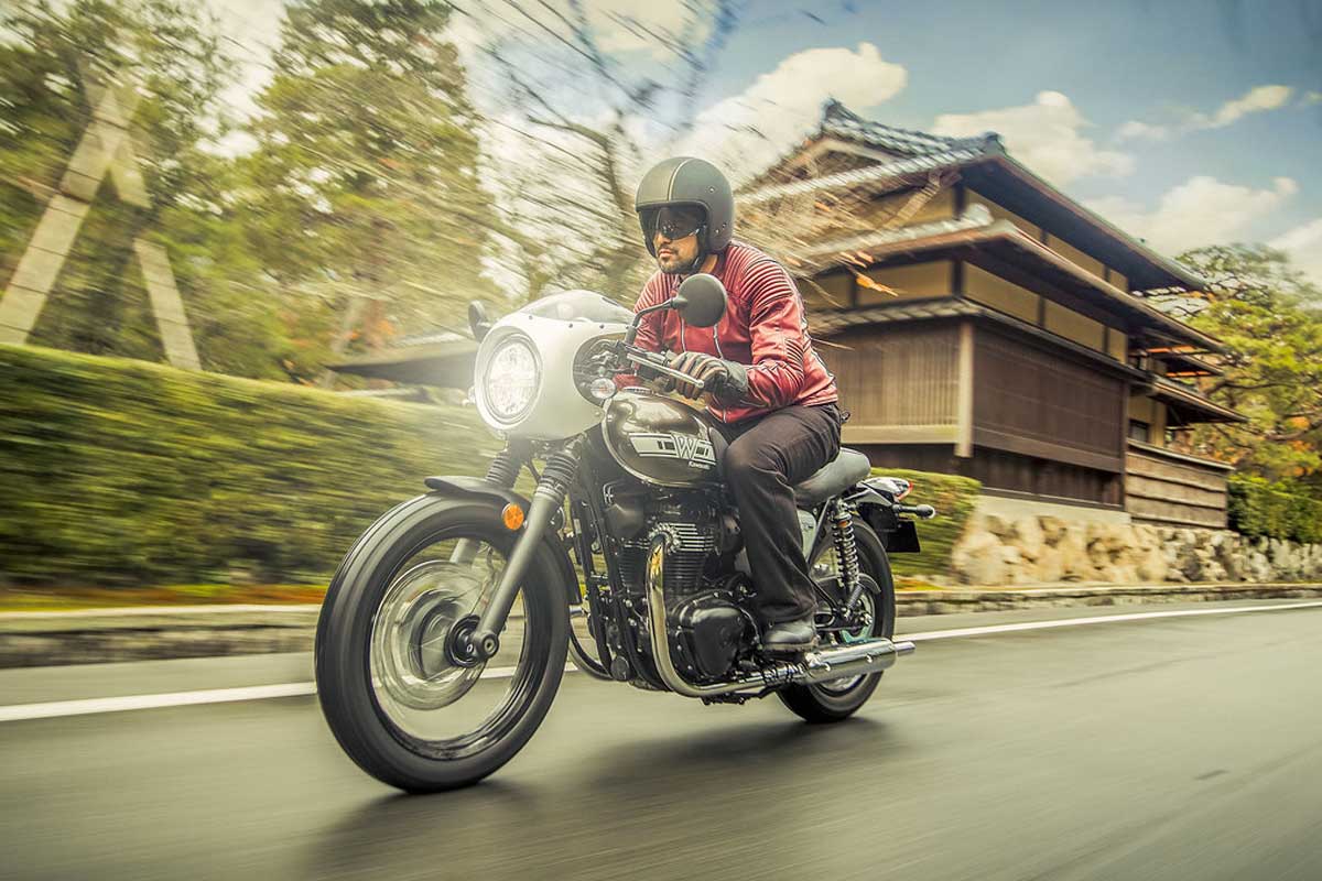 Kawasaki W800 Cafe Racer