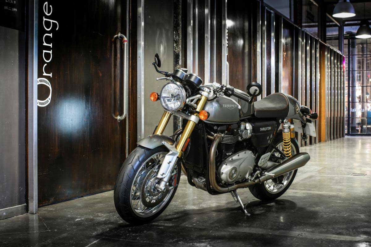 Triumph Thruxton R Review