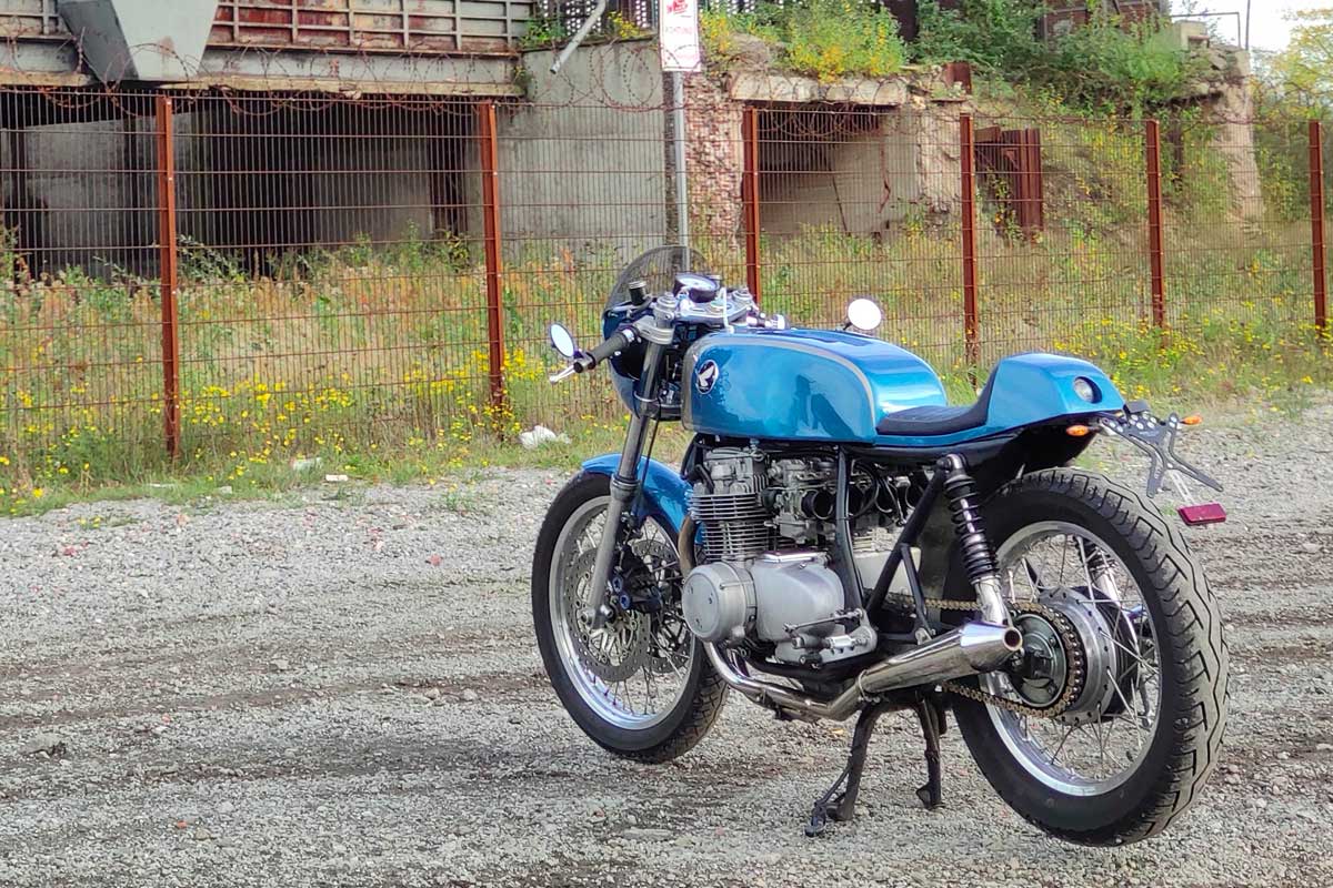 Honda CB550 cafe racer