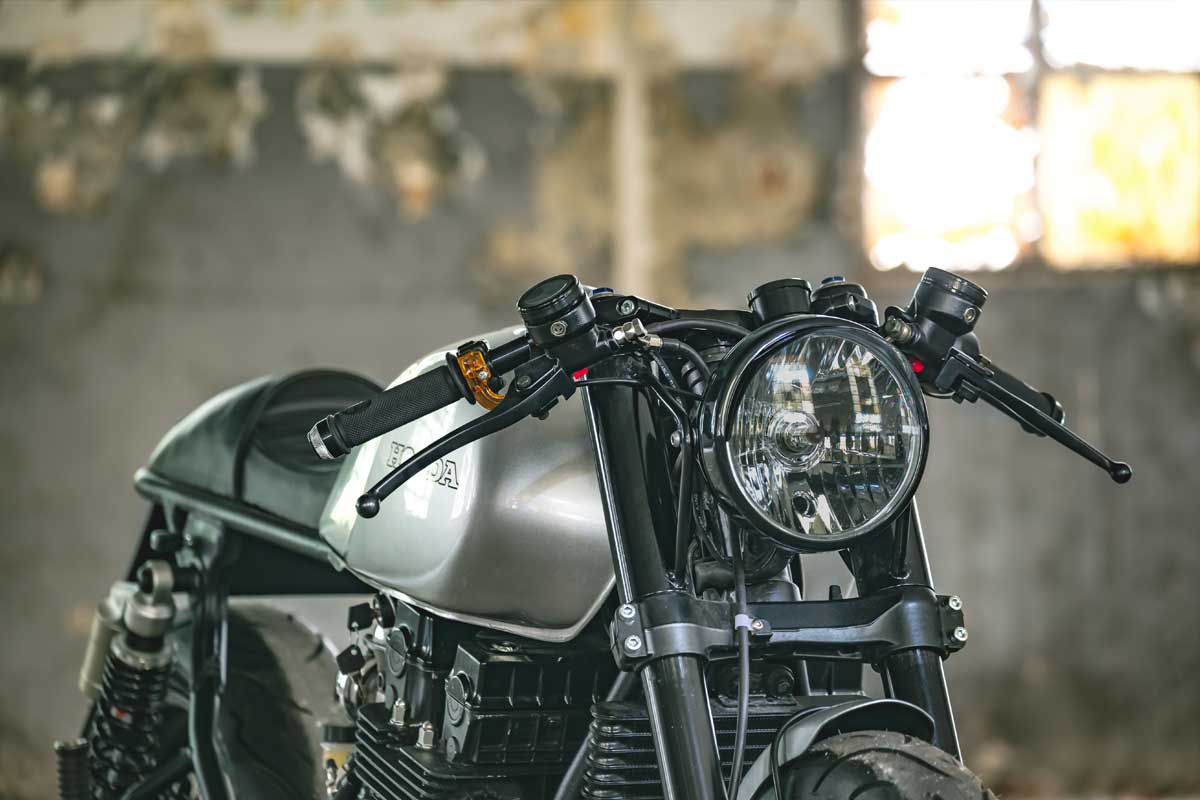 Adhoc Cafe Racers CB750