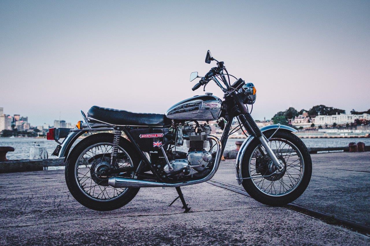 1973 Triumph Bonneville T140V with Sydney in Background