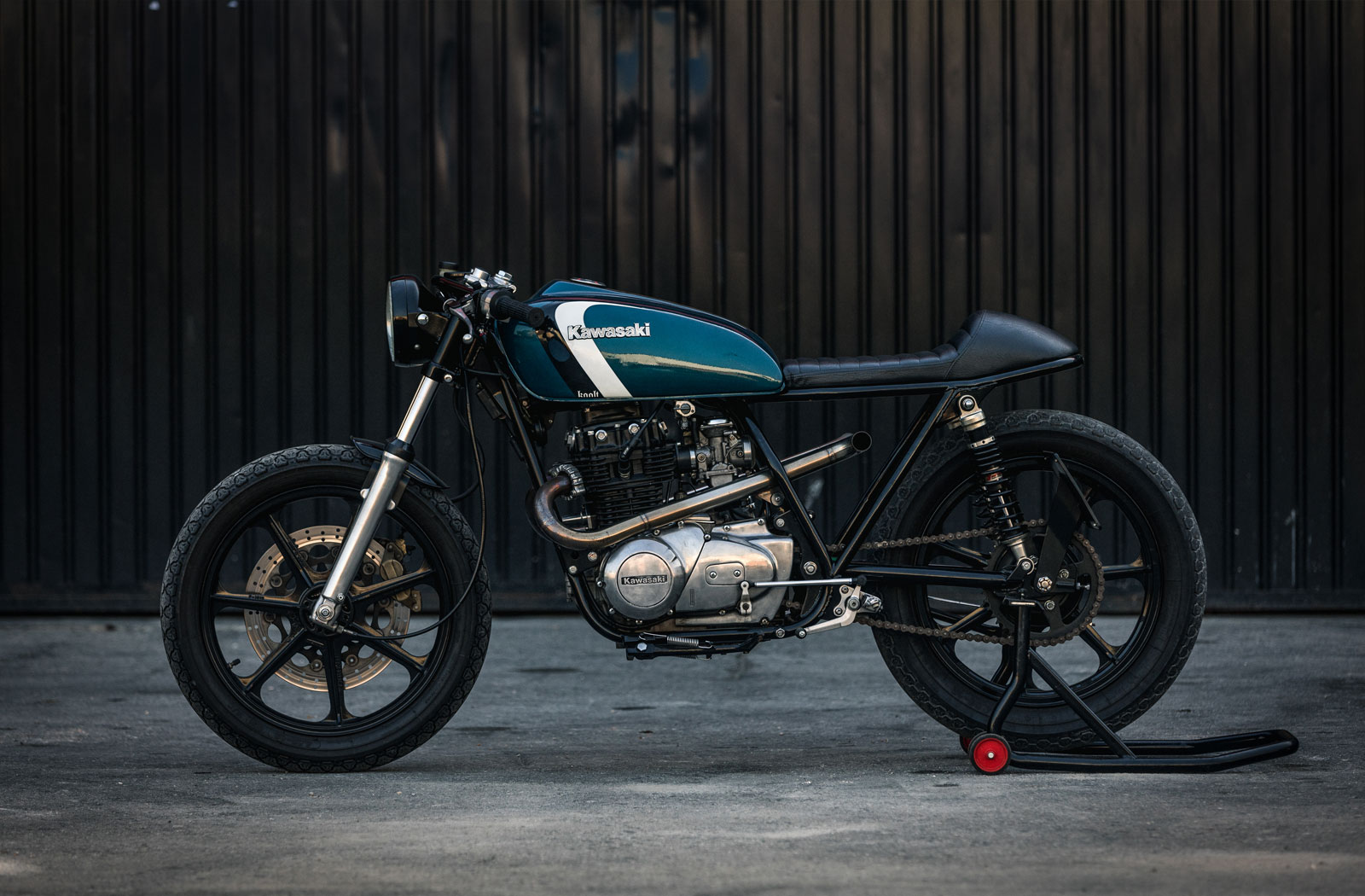 Koolt KZ400 Cafe Racer