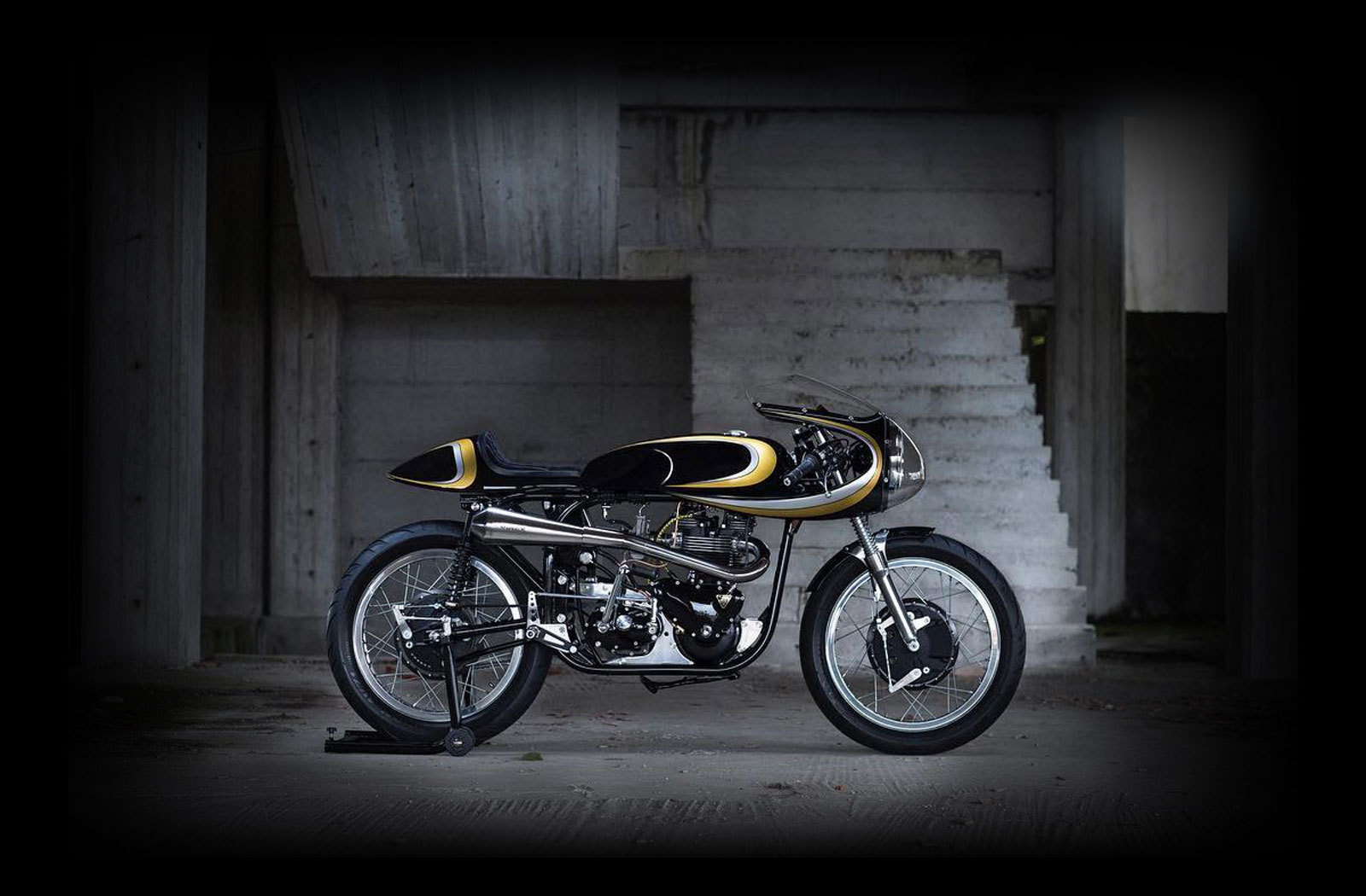 Stile Italiano Triton Cafe Racer