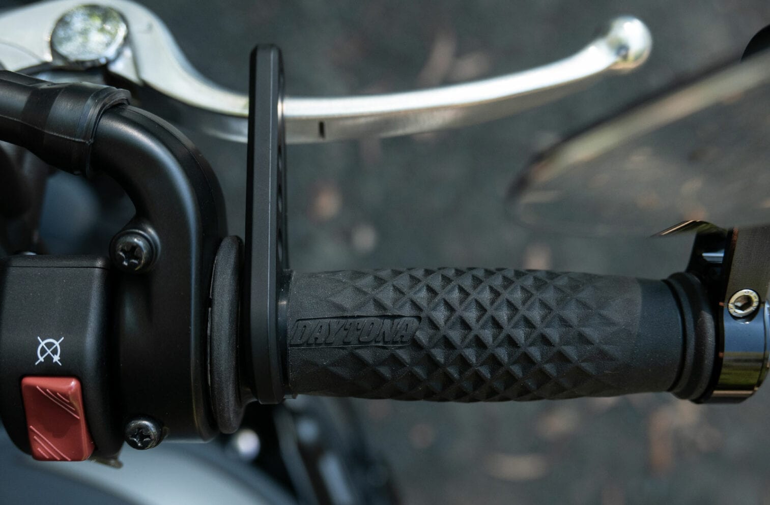 GoCruise Motorcycle Throttle Lock Return of the Cafe Racers