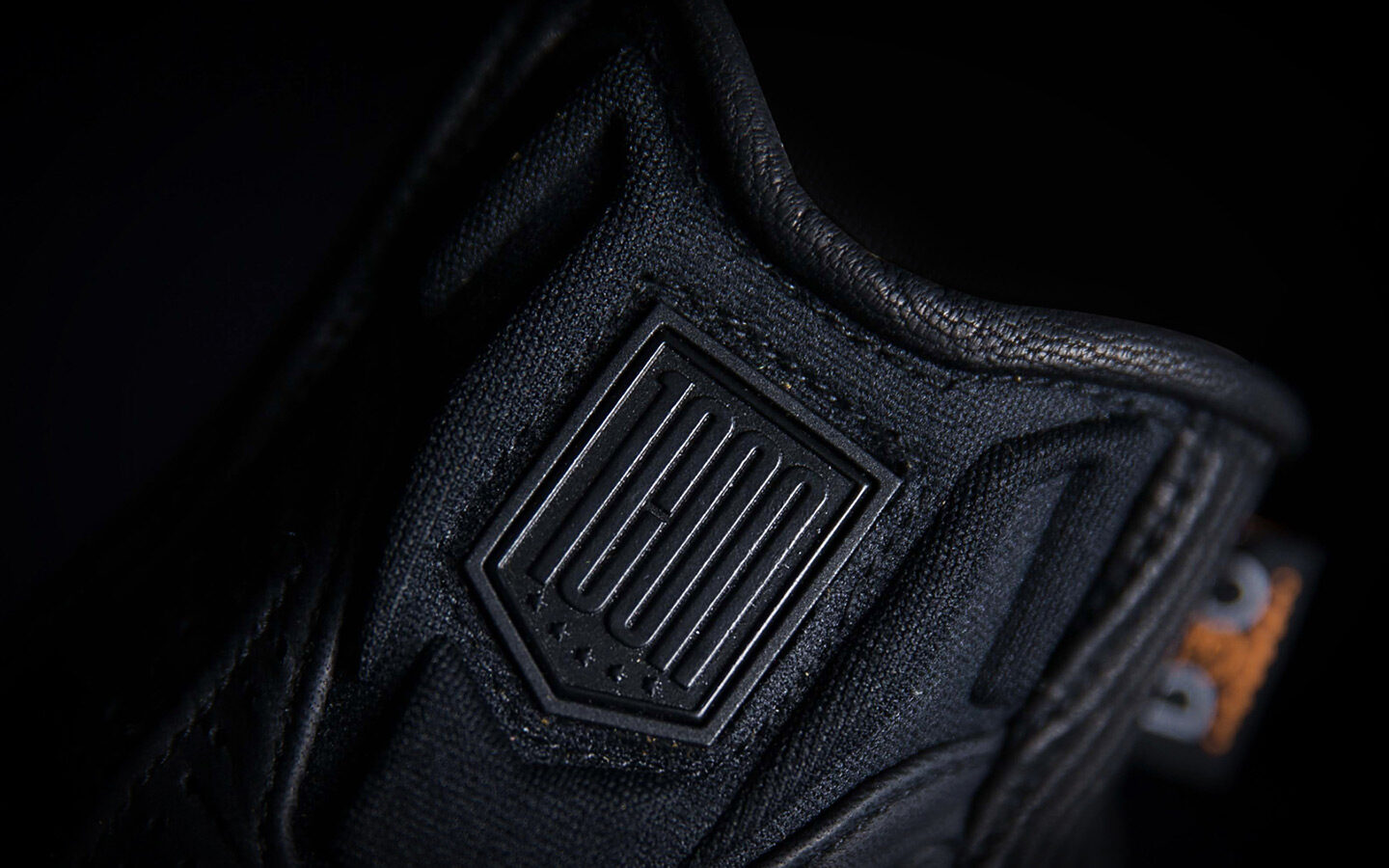 Icon 1000 Axys Gloves detail shot
