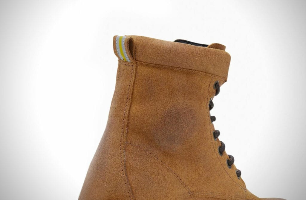 Yukon water repellent moto boot