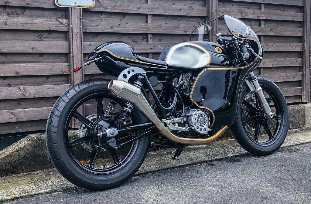 Berrybads Yamaha SR400 cafe racer