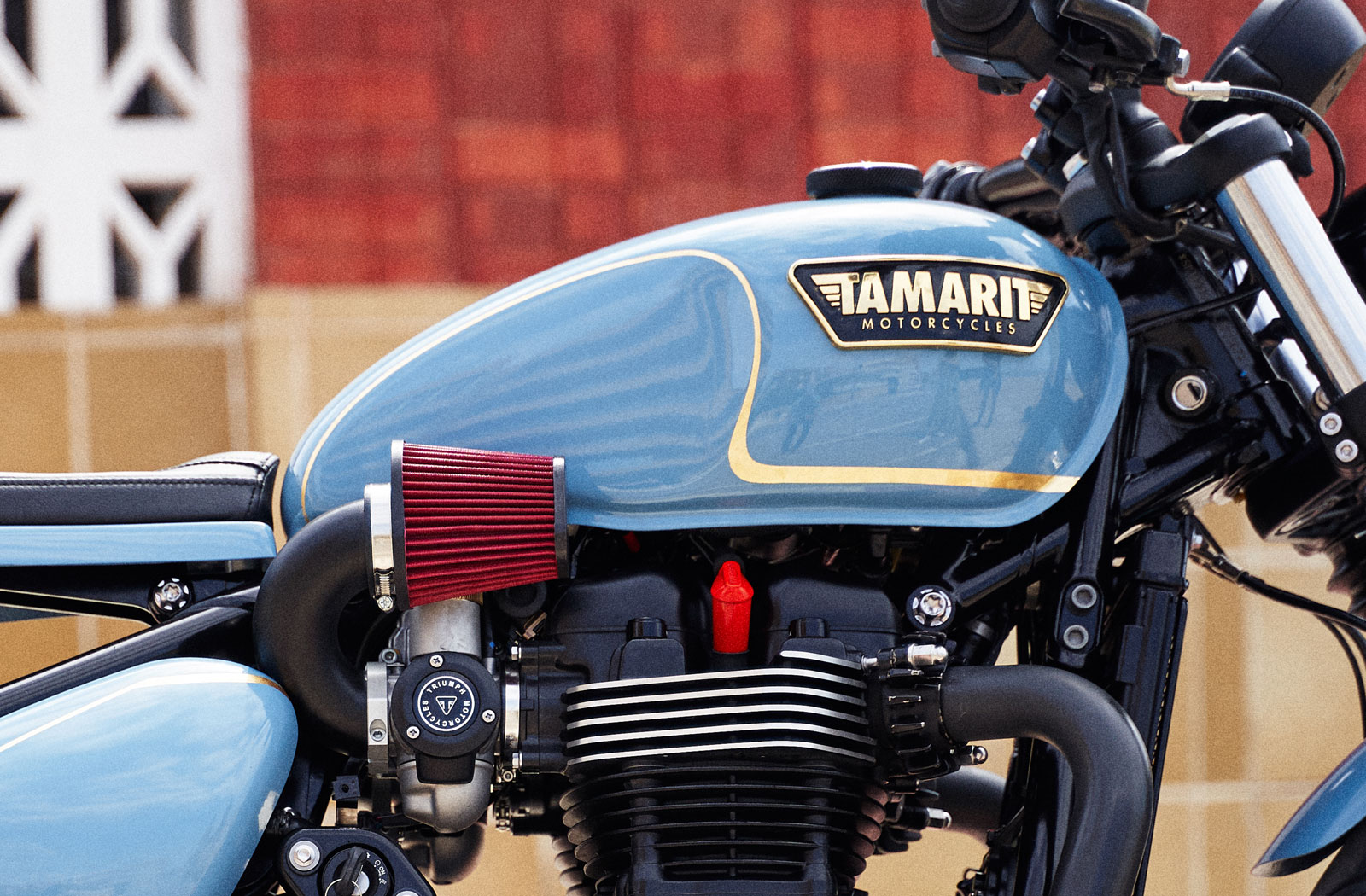 Custom Triumph Bobber intake