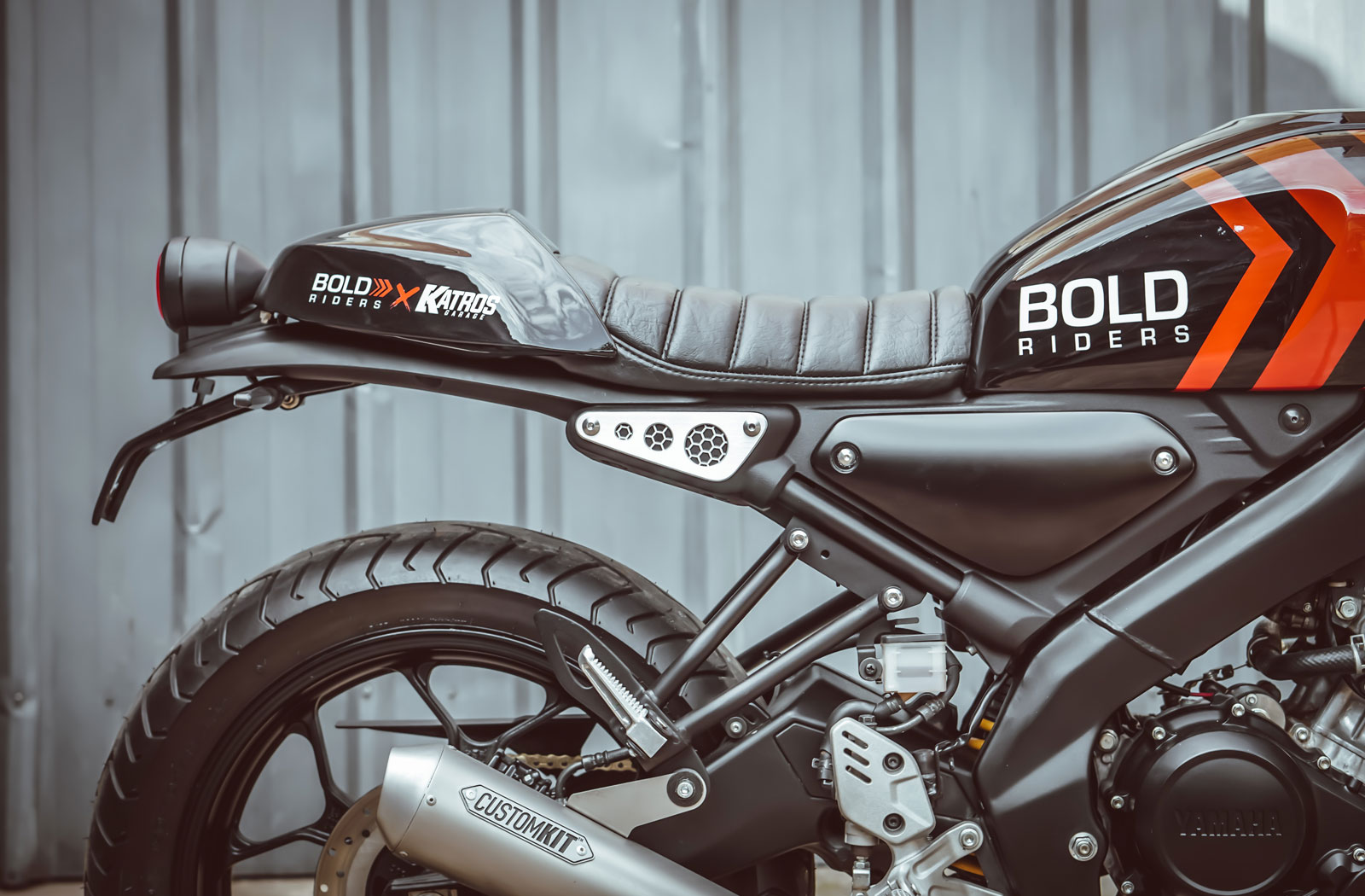 Katros Garage Yamaha xsr155 Bold Riders