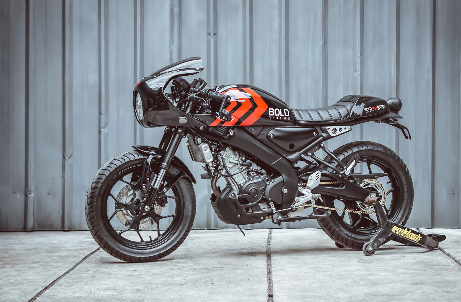 Katros Garage Yamaha xsr155 Bold Riders