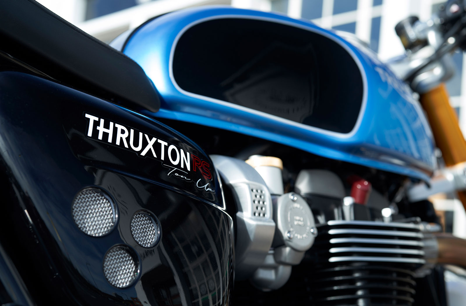 Triumph Thruxton RS Ton Up