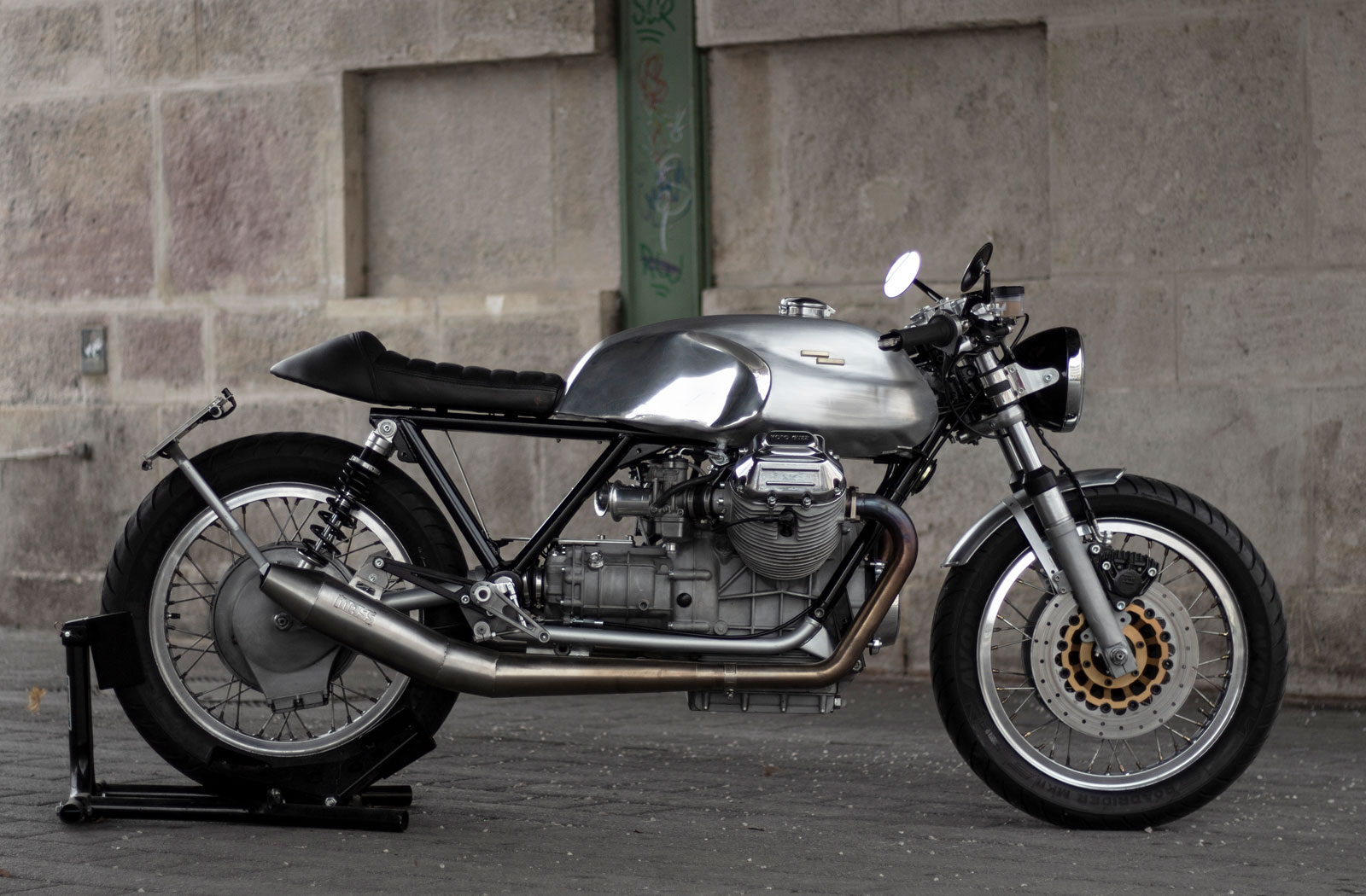 Guzzi 850T cafe racer