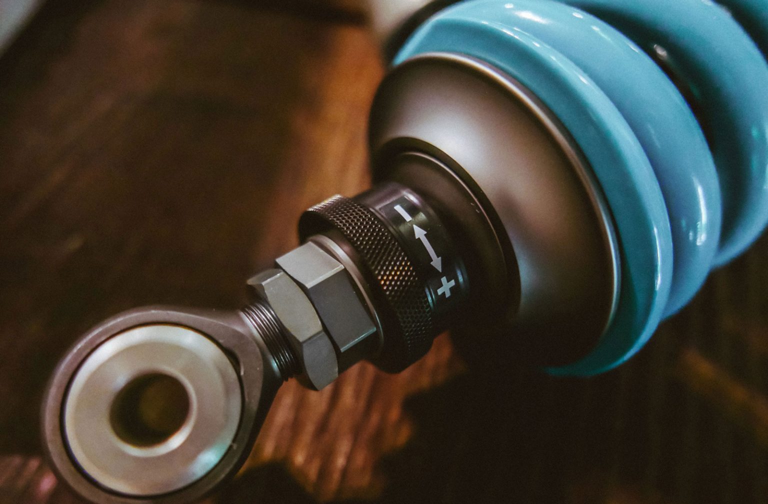 Suspension Upgrade Nitron NTR R2 Install Return of the Cafe Racers