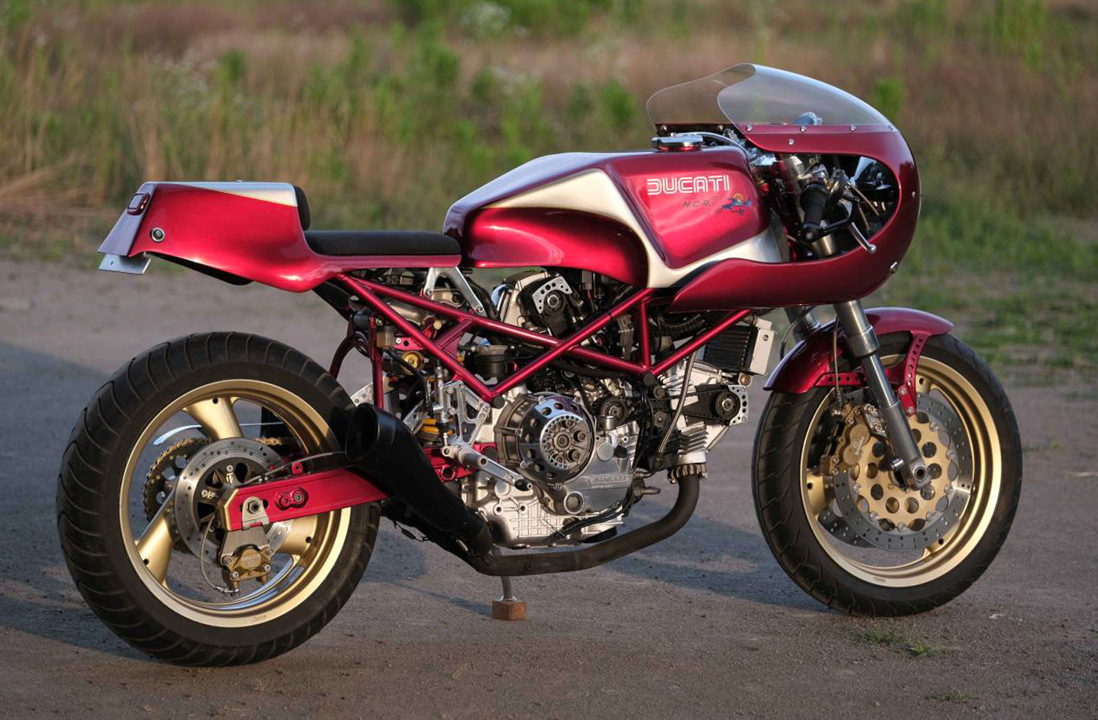 Gullcraft custom Ducati 900E