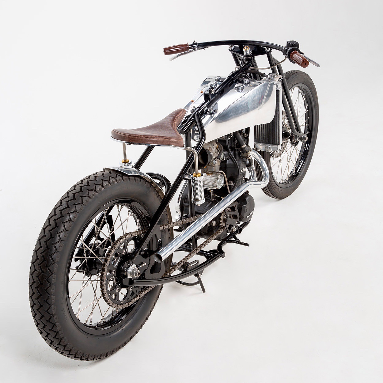 Custom KTM 620 LC4 bobber from Sydney's Machine 1867 custom motorcycles