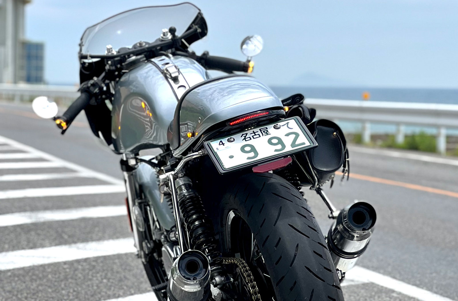 Makato SR400 cafe racer