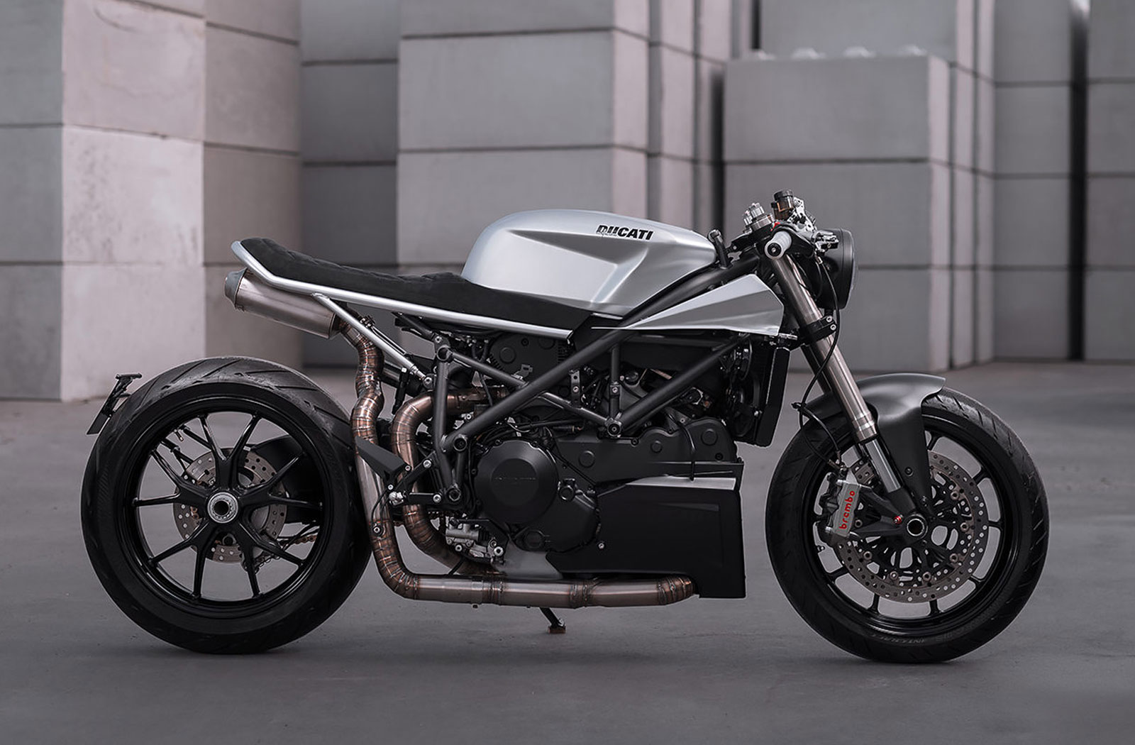 Motocrew Ducati 848 cafe racer