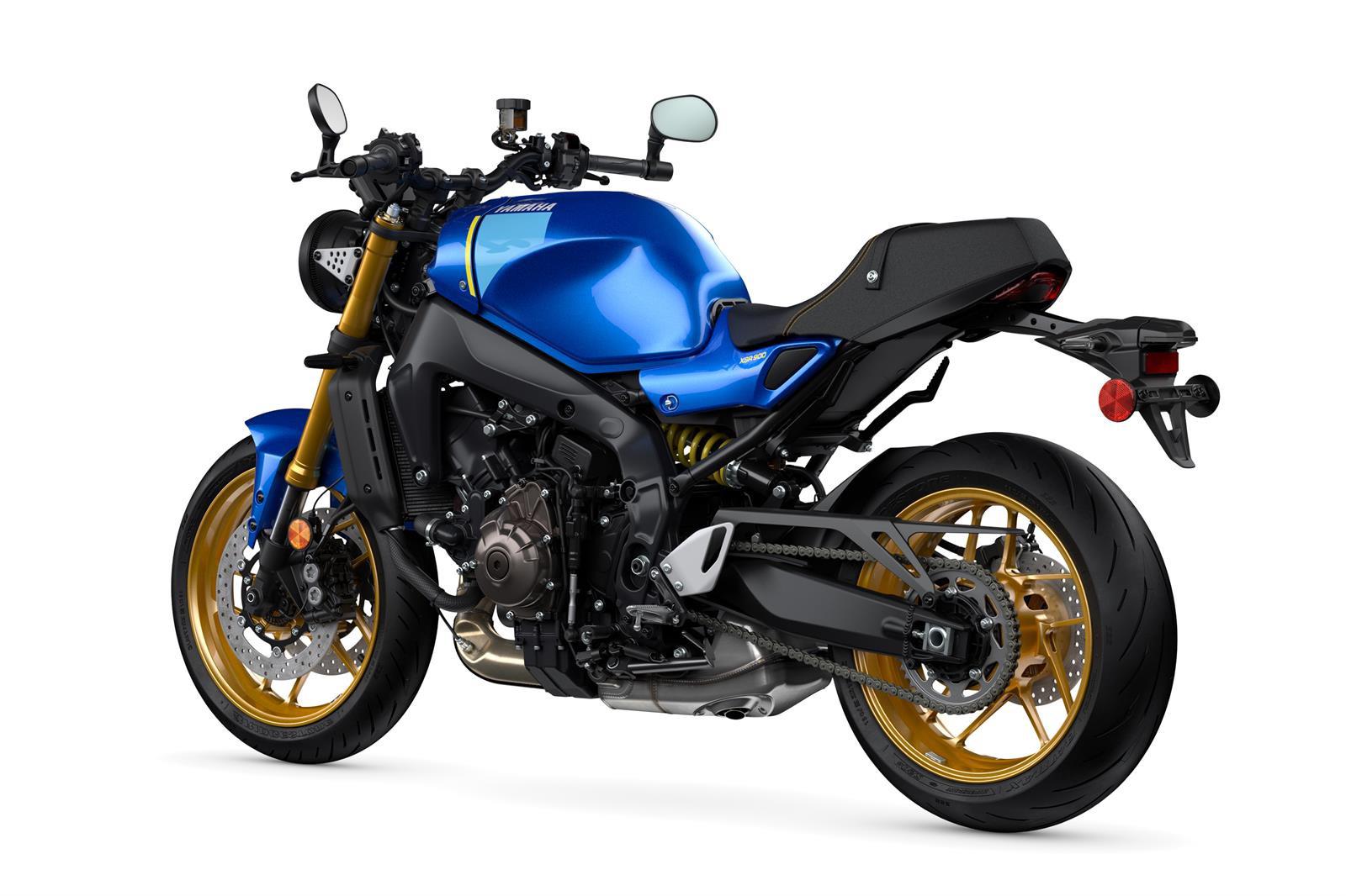 The 2022 Yamaha XSR900 motorcycle in the studio - rear 3/4 profile