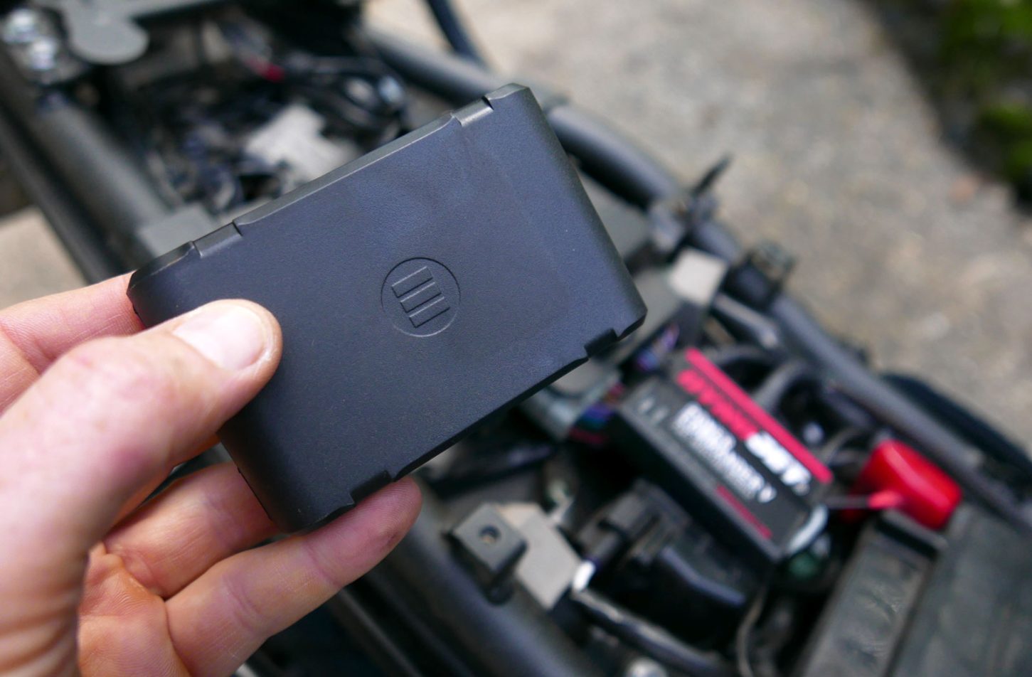 GPS Motorcycle Tracker Review The Moni Moto 7 Tracker