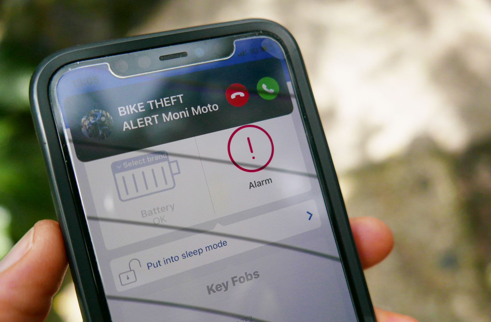 Moni Moto 7 tracker review